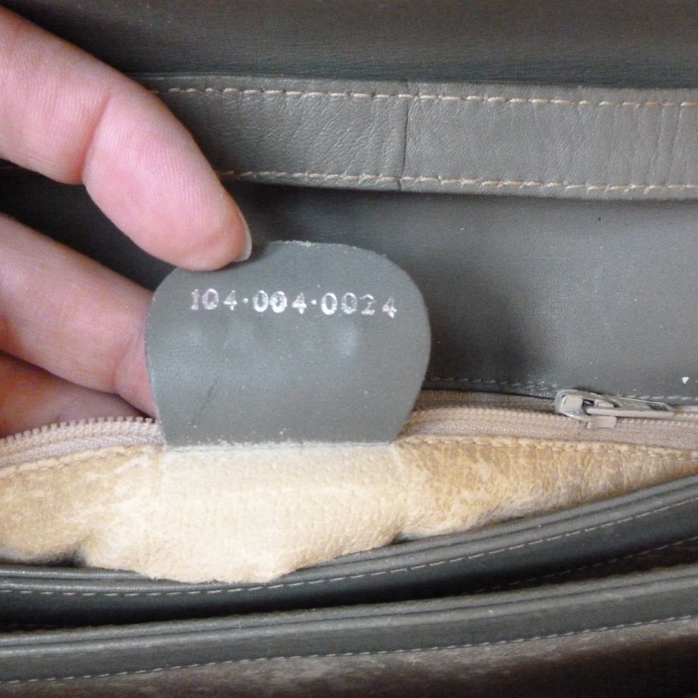 Gucci Micro GG Coated Canvas Three-Way Bag - Picture 8 of 13